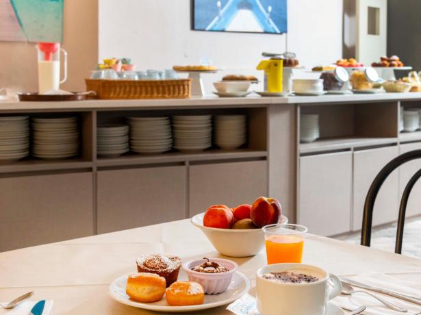 gambrinusrimini it offerta-piano-famiglie-bambino-gratis-in-hotel-vicino-al-mare-a-rimini-marebello 019